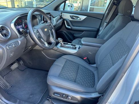 Used 2020 Chevrolet Blazer LT FWD image 3