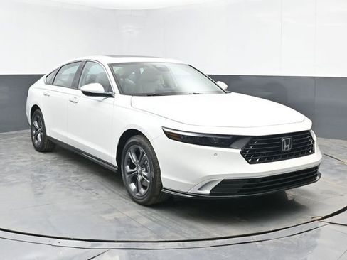 New 2026 Honda Accord EX-L image 2