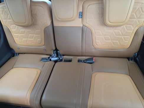 Certified 2025 Nissan Armada Platinum Reserve RWD image 17