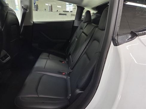 Used 2023 Tesla Model Y Long Range image 9