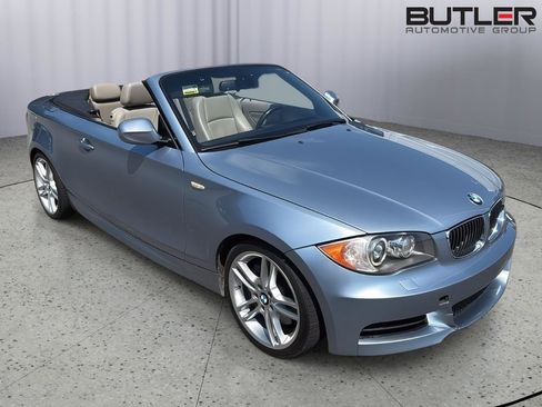 Used 2010 BMW 135i Convertible RWD image 2