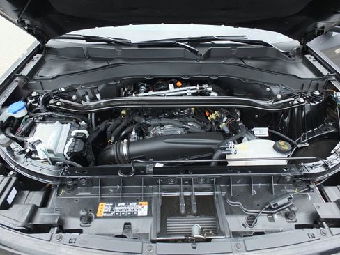 Used 2025 Ford Explorer ST-Line AWD/4WD image 10