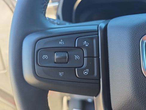 Used 2024 GMC Yukon AT4 w/ AT4 Premium Plus Package image 17