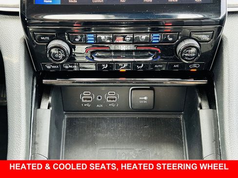 Used 2023 Jeep Grand Cherokee Limited w/ Luxury Tech Group II image 7