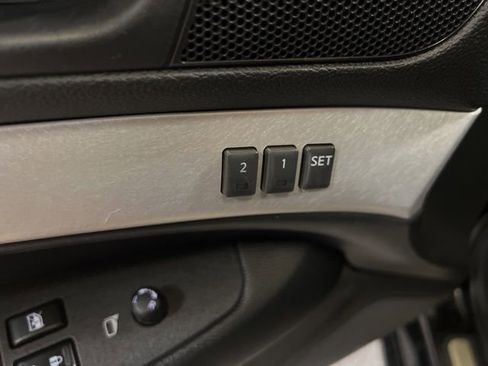 Used 2009 INFINITI G37 Journey w/ Premium Pkg image 47