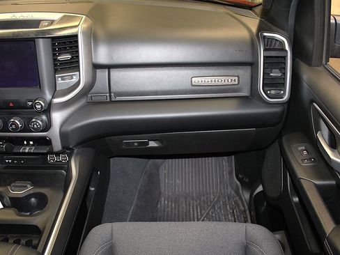 Used 2019 RAM 1500 Big Horn image 32