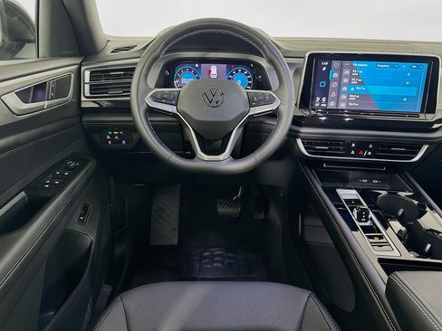 Used 2026 Volkswagen Atlas Cross Sport SE AWD/4WD image 15