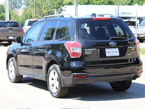 Used 2016 Subaru Forester 2.5i Premium w/ All-Weather Package AWD/4WD image 6