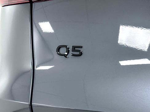 Used 2025 Audi Q5 Premium w/ Premium Plus AWD/4WD image 27