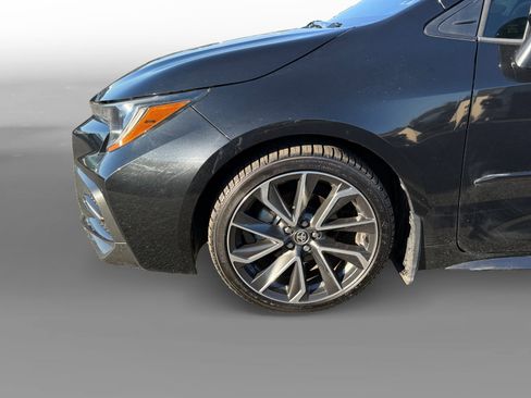 Used 2020 Toyota Corolla XSE image 9
