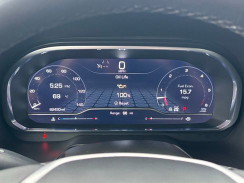 Used 2024 GMC Yukon SLT AWD/4WD image 24
