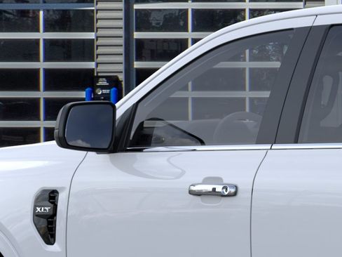 New 2025 Ford Ranger XLT w/ Chrome Accent Package RWD image 20