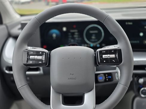 New 2026 Hyundai Ioniq 9 SE image 23