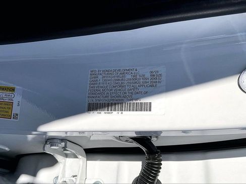 Used 2023 Honda Pilot Sport image 16