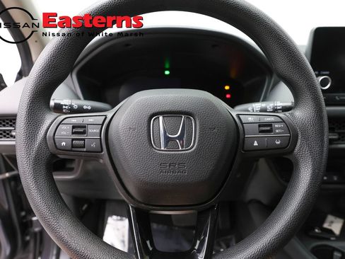 Used 2024 Honda HR-V LX image 10
