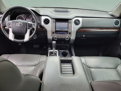 Used 2017 Toyota Tundra Limited w/ Limited Premium Package RWD image 7