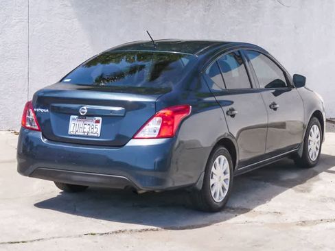 Used 2016 Nissan Versa S FWD image 7