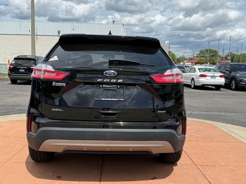 Used 2023 Ford Edge SEL w/ Convenience Package AWD/4WD image 5