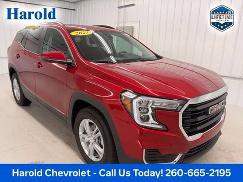 Used 2023 GMC Terrain SLE w/ Driver Convenience Package FWD image 1