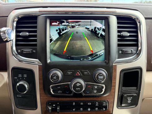 Used 2018 RAM 2500 Laramie w/ Convenience Group image 26