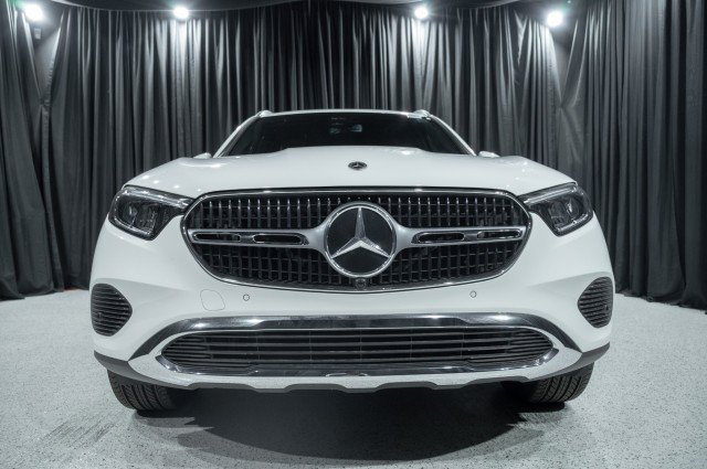 Certified 2026 Mercedes-Benz GLC 300 image 2