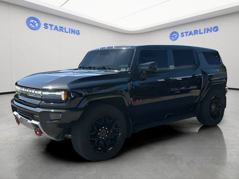 Certified 2025 GMC Hummer EV 2X w/ LPO, Sport Package AWD/4WD image 2