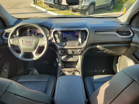 Used 2023 GMC Acadia AT4 w/ Technology Package image 15