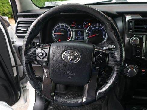 Used 2019 Toyota 4Runner TRD Off-Road AWD/4WD image 24
