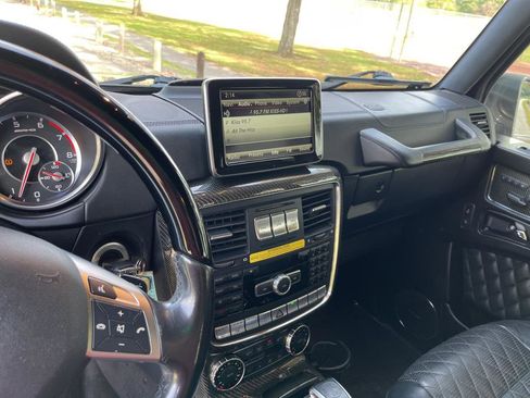 Used 2014 Mercedes-Benz G 63 AMG 4MATIC image 32
