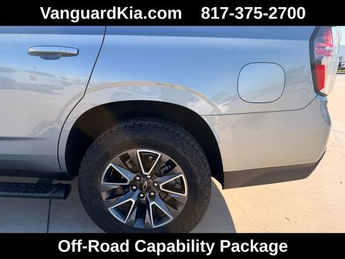 Used 2024 Chevrolet Tahoe Z71 w/ Luxury Package image 9