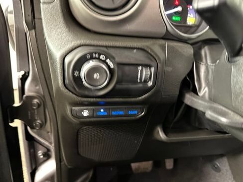 Used 2023 Jeep Wrangler Unlimited w/ Cold Weather Group AWD/4WD image 18