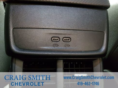 Used 2025 Chevrolet Equinox LT image 30