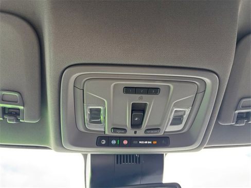 Used 2024 GMC Sierra 2500 Denali image 27