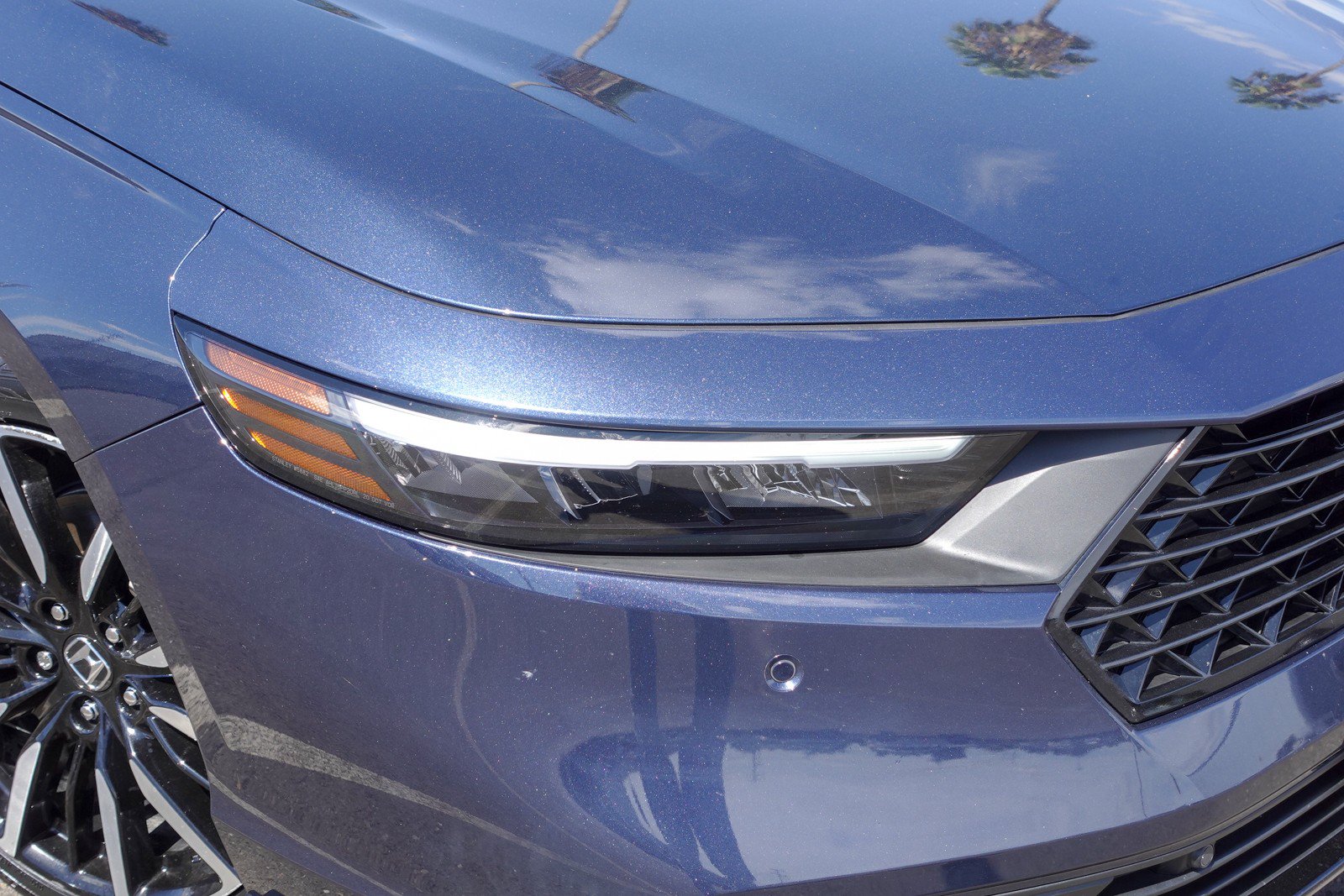 Used 2024 Honda Accord Touring image 2