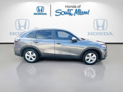Certified 2023 Honda HR-V LX image 8