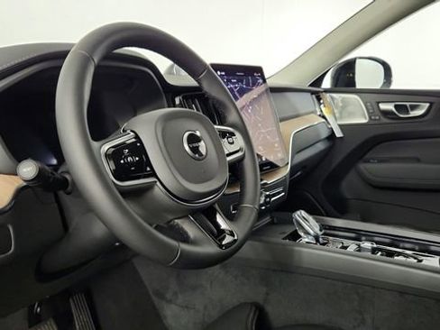 Used 2026 Volvo XC60 B5 Ultra w/ Protection Package AWD/4WD image 12