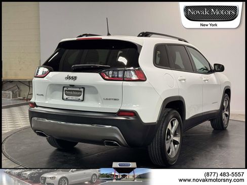 Used 2022 Jeep Cherokee Limited image 10
