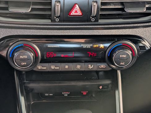 Used 2022 Kia Forte GT w/ GT Technology Package image 16