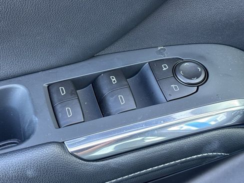 Used 2026 Chevrolet Traverse LT w/ Midnight/Sport Edition image 13