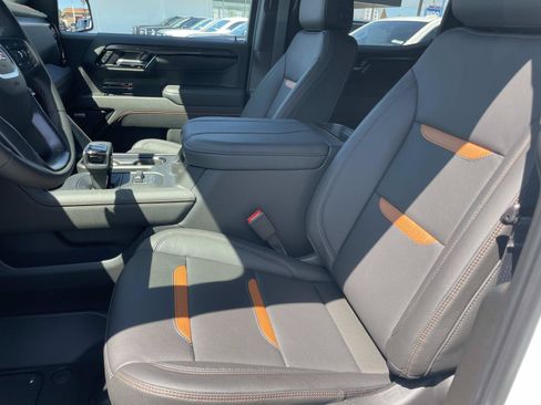 New 2026 GMC Sierra 1500 AT4 w/ AT4 Premium Package AWD/4WD image 23