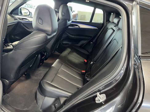 Used 2025 BMW X4 xDrive30i image 15