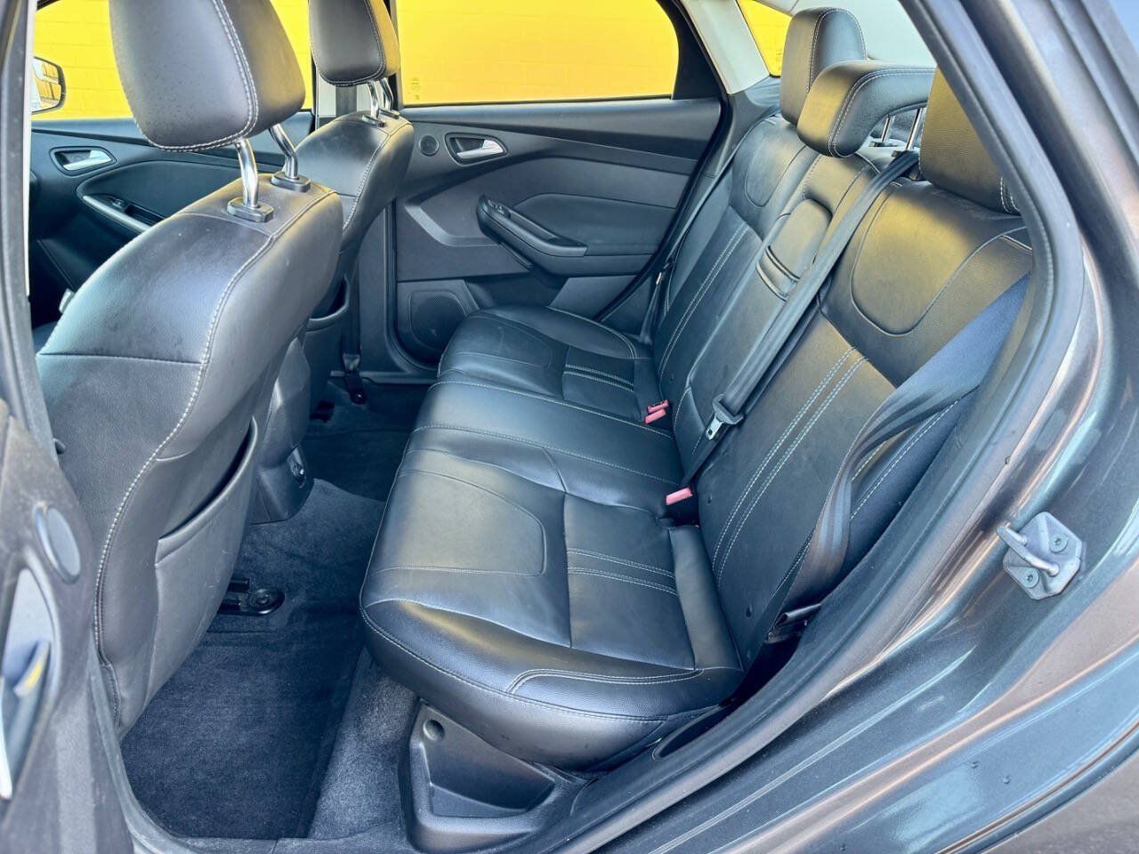 Used 2012 Ford Focus SEL FWD image 14