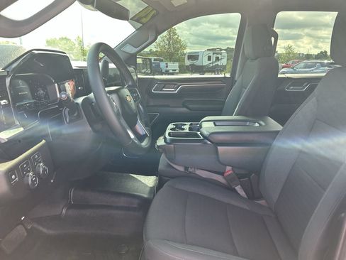 Used 2024 Chevrolet Silverado 1500 LT AWD/4WD image 22