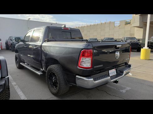 Used 2019 RAM 1500 Big Horn AWD/4WD image 4