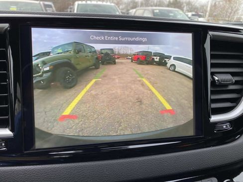 New 2026 Chrysler Voyager LX image 12