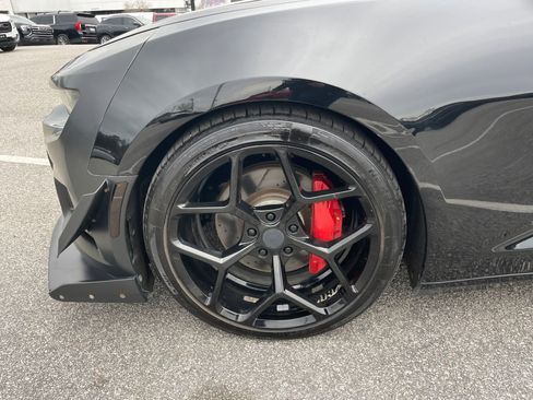 Used 2016 Chevrolet Camaro SS image 10