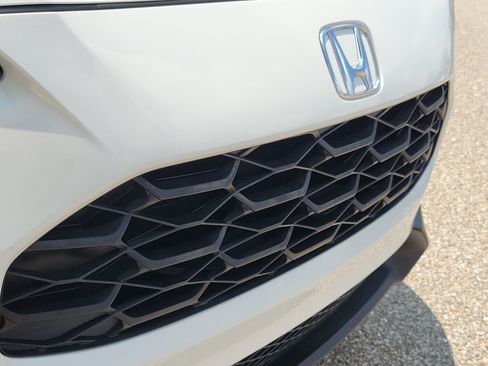 Used 2024 Honda HR-V LX image 12