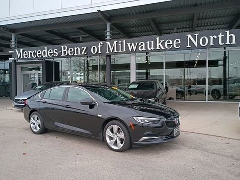 Used 2018 Buick Regal Preferred w/ Driver Confidence Package #1 image 1