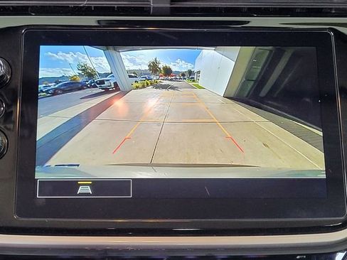 Used 2023 Chevrolet Bolt EUV LT w/ Driver Confidence Package image 12