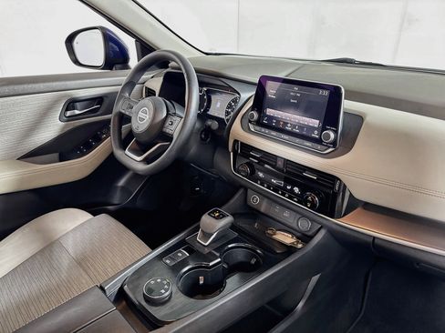 Used 2021 Nissan Rogue SV AWD/4WD image 27